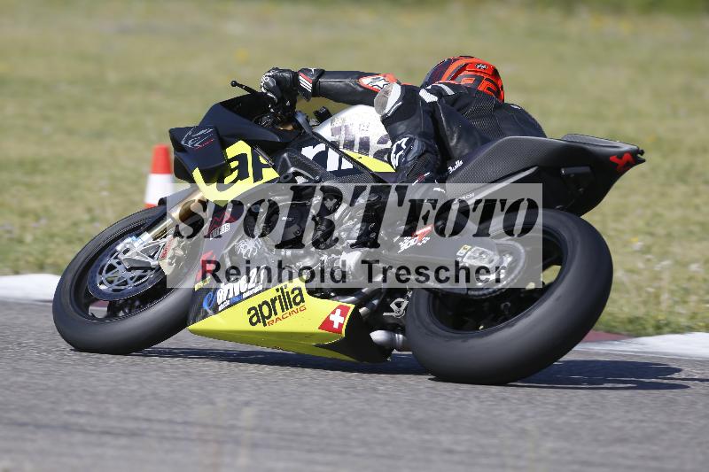 /10 20.04.2026  Pluess Moto Sport ADR/Freies Fahren/105